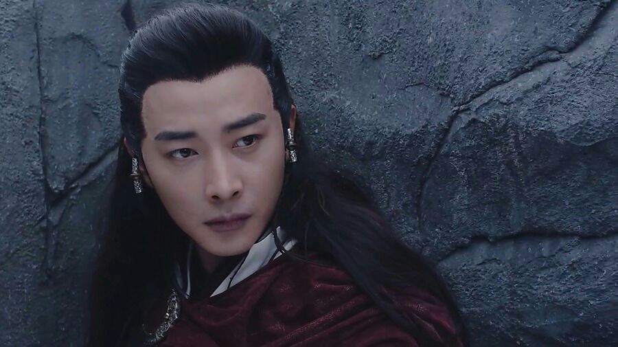 刺客全走后,高阳王放开她 她却晕了过去 拓跋浚,高阳王不会吧,我没