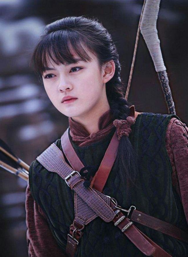 菜瓜  文淇饰演  一个勇敢的女汉子,想要成为一名猎人