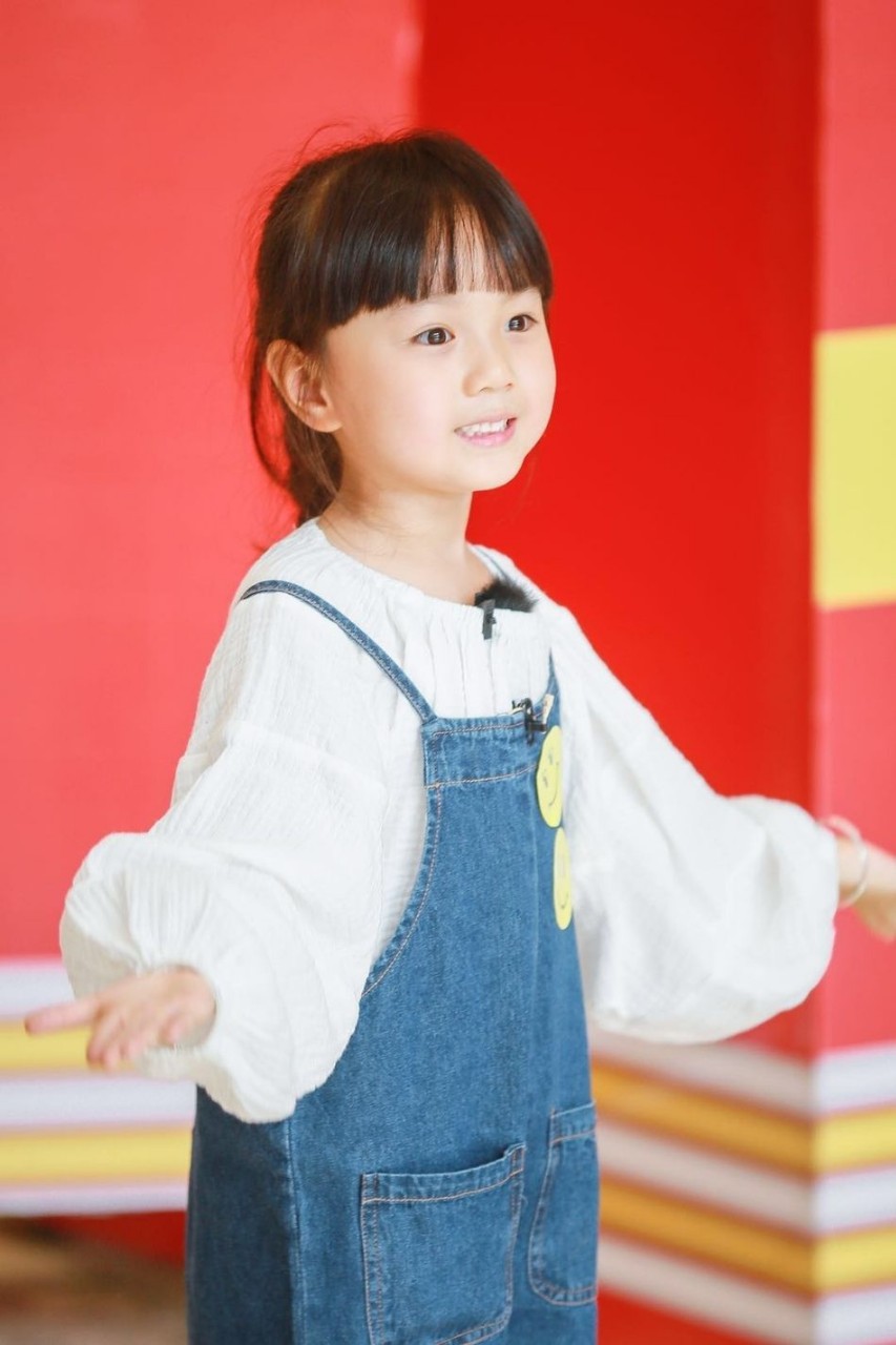 纪美伊 (小山竹)