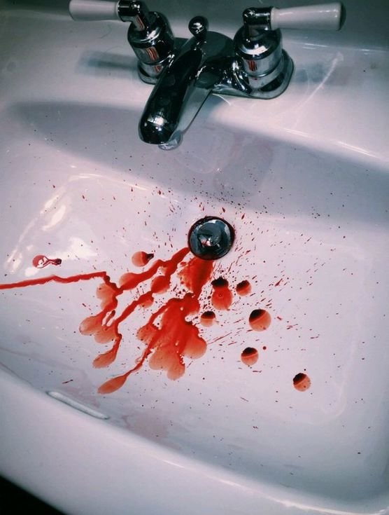 洗手台血的真实照片图片