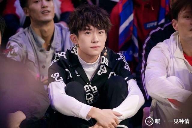 易烊千玺黄明昊,我把我的人生给你,你不要让我失望.