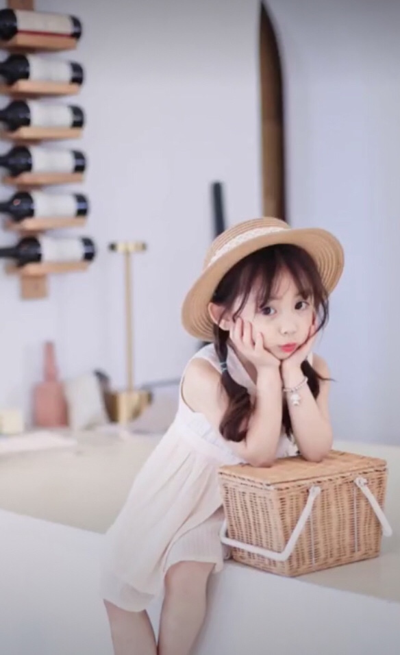 自截图头像系列沈佳昕