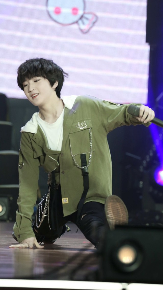 【赵冠羽】舞台-tf:家族图集-话本小说网