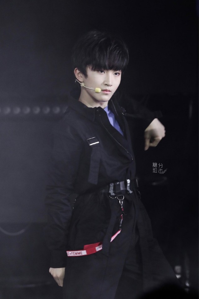 【赵冠羽】舞台-tf:家族图集-话本小说网