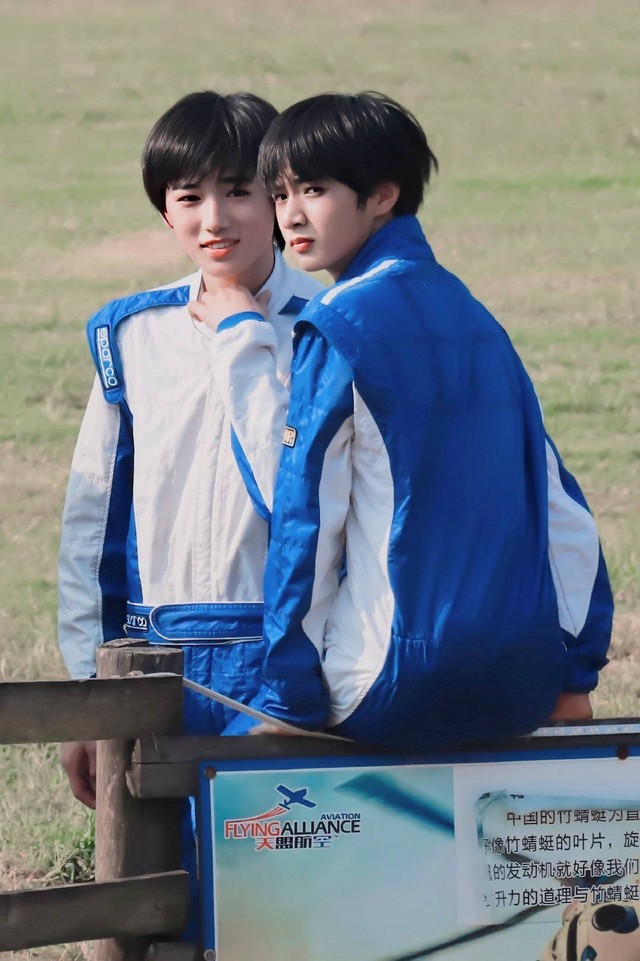 刘耀文轩轩的脸软乎乎