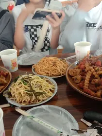 团建选秀：公司我姐妹的
