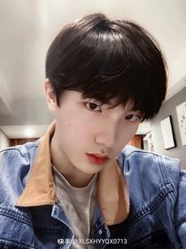 苏新皓：月亮湾