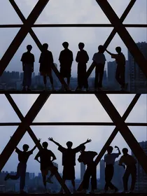 TF家族：团宠还是团欺？