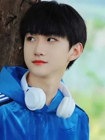 TF家族黄朔：我家竹马黑切白