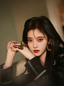 鞠婧祎：别动她