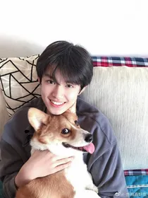 张极居然是我的青梅竹马