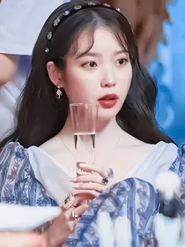 穿书之摆烂女王和躺平系统