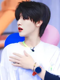 十八楼：穿书女二恋爱ing