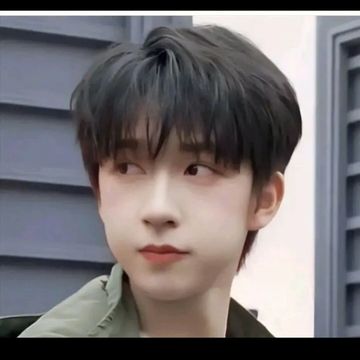 贺峻霖：竹马很高冷？