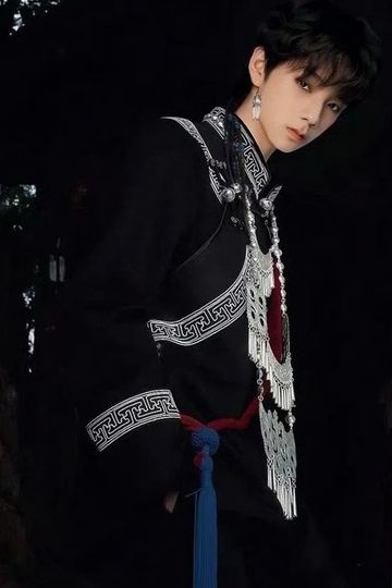 【王橹杰】彝族少年和白月光小妈（不是