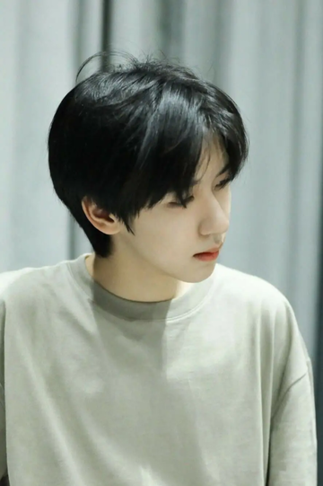 贺峻霖：霸总的戒指被扒，上面刻着我名字①