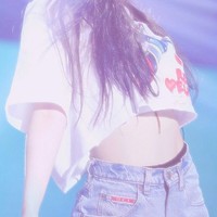 刘妍姬执笔