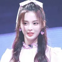 黄明昊杨超越