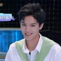 周峻纬